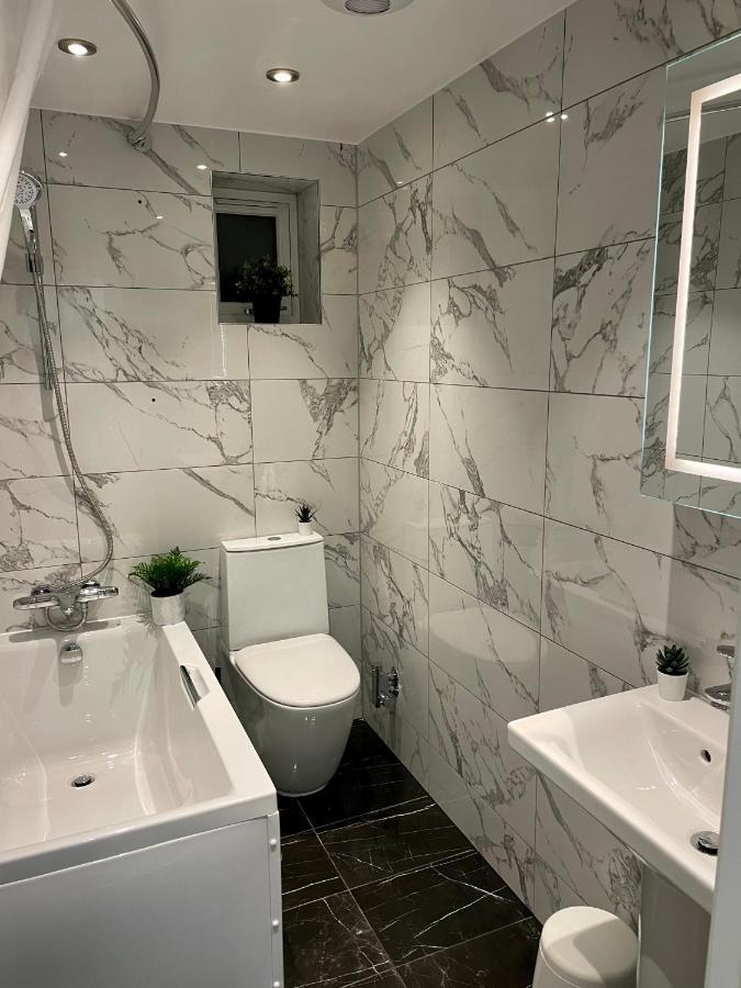 Smart/ Modern One Bedroom Flat Purley Luaran gambar